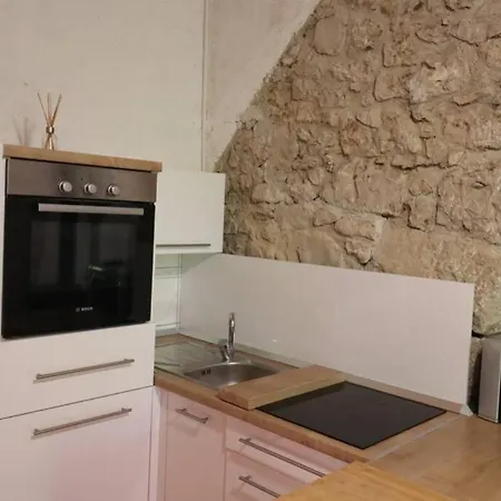 Old Stone House In Quiet Location *